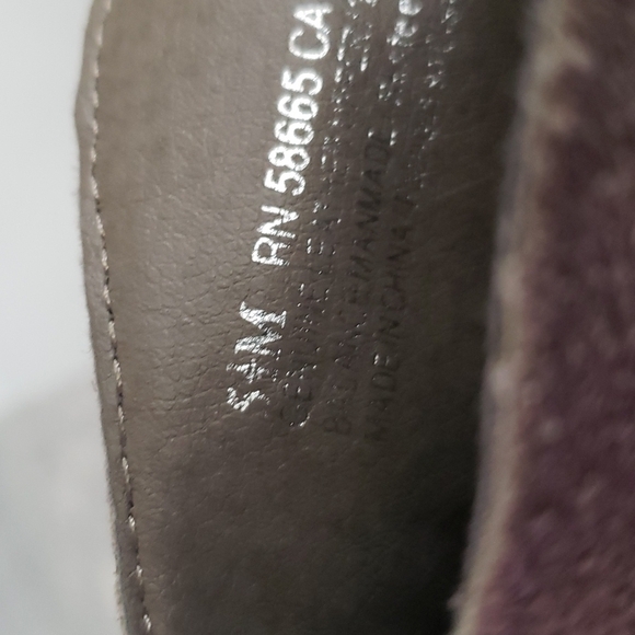 BP Leather Stacked Heel Distressed Western Style Bootie, Size 5.5 - Picture 7 of 11